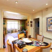 Апартаменты в центре города в Испании, Каталония, 150 кв.м.