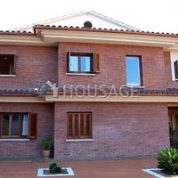 Вилла в Испании, Каталония, Льорет-де-Мар, 250 кв.м.