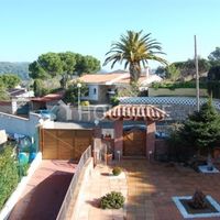 Вилла в Испании, Каталония, Льорет-де-Мар, 250 кв.м.