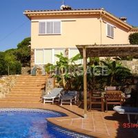 Вилла в Испании, Каталония, Жирона, 300 кв.м.