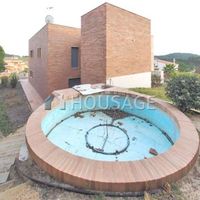 Villa in Spain, Catalunya, Lloret de Mar, 300 sq.m.