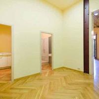 Апартаменты в центре города в Испании, Каталония, 80 кв.м.