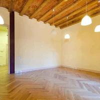 Апартаменты в центре города в Испании, Каталония, 80 кв.м.