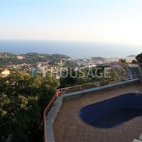 Villa in Spain, Catalunya, Lloret de Mar, 240 sq.m.