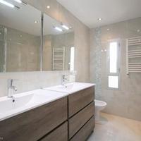 Apartment at the first line of the sea / lake in Spain, Balearic Islands, Palma, 180 sq.m.