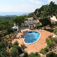 Вилла в Испании, Каталония, Льорет-де-Мар, 300 кв.м.