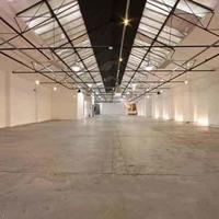 Склад в пригороде в Испании, Каталония, Барселона, 2930 кв.м.