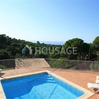 Вилла в Испании, Каталония, Льорет-де-Мар, 180 кв.м.