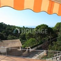 Вилла в Испании, Каталония, Льорет-де-Мар, 180 кв.м.