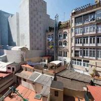 Flat in the city center in Spain, Catalunya, Barcelona, 130 sq.m.