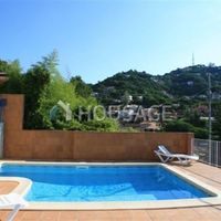 Вилла в Испании, Каталония, Льорет-де-Мар, 180 кв.м.