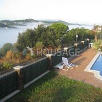 Villa in Spain, Catalunya, Lloret de Mar, 300 sq.m.