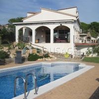 Villa in Spain, Catalunya, Lloret de Mar, 300 sq.m.