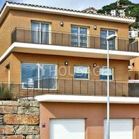 Вилла в Испании, Каталония, Льорет-де-Мар, 240 кв.м.