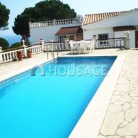 Вилла в Испании, Каталония, Льорет-де-Мар