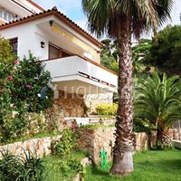 Вилла в Испании, Каталония, Льорет-де-Мар, 100 кв.м.