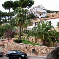 Вилла в Испании, Каталония, Льорет-де-Мар, 100 кв.м.