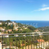 Вилла в Испании, Каталония, Льорет-де-Мар, 175 кв.м.