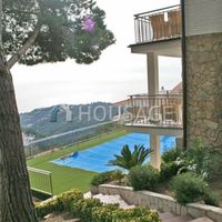 Вилла в Испании, Каталония, Льорет-де-Мар, 175 кв.м.