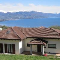 Villa in Italy, Varese, 422 sq.m.