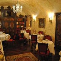 Hotel in the city center in Italy, Lazio, San Donnino, 1150 sq.m.