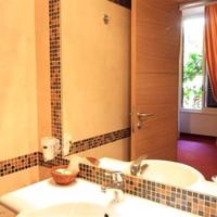 Отель (гостиница) в центре города в Италии, Лацио, Сан-Донино, 600 кв.м.