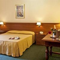 Отель (гостиница) в Италии, Лацио, Сан-Донино, 1150 кв.м.