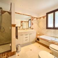 Villa in Spain, Andalucia, 1178 sq.m.