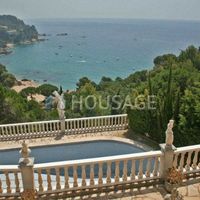 Дом в Испании, Каталония, Тосса-де-Мар, 700 кв.м.