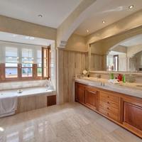 Villa in Spain, Andalucia, 590 sq.m.