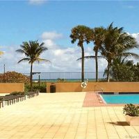 Apartment in the USA, Texas, Surfside, 163 sq.m.