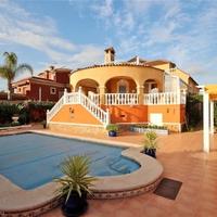 Villa in Spain, Comunitat Valenciana, Alicante, 262 sq.m.