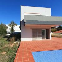 Villa in Spain, Comunitat Valenciana, Alicante, 200 sq.m.