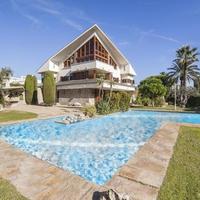 Villa in Spain, Catalunya, Begur, 620 sq.m.