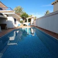 Villa in Spain, Comunitat Valenciana, Alicante, 180 sq.m.