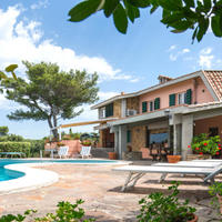 Вилла в Италии, Пьенца, 480 кв.м.