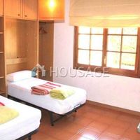 House in Spain, Catalunya, Girona, 300 sq.m.