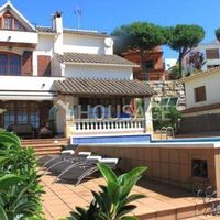 Дом в Испании, Каталония, Льорет-де-Мар, 250 кв.м.