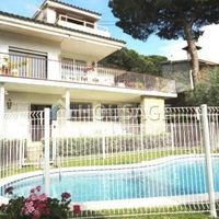 Дом в Испании, Каталония, Льорет-де-Мар, 360 кв.м.