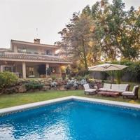 Вилла в Испании, Каталония, Барселона, 565 кв.м.