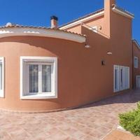 Villa in Spain, Comunitat Valenciana, Alicante, 160 sq.m.