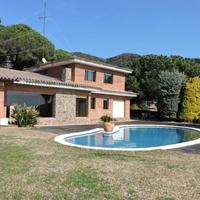 Вилла в Испании, Каталония, Багур, 560 кв.м.