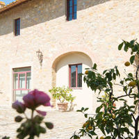 Дом в Италии, Пьенца, 2840 кв.м.