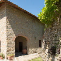 Дом в Италии, Пьенца, 2840 кв.м.