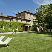 Отель (гостиница) в Италии, Пьенца, 1150 кв.м.