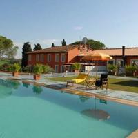 Вилла в Италии, Пиза, 608 кв.м.