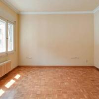 Flat in Spain, Catalunya, Barcelona, 182 sq.m.