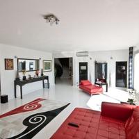 Apartment in Guyane, 227 sq.m.