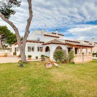 Villa in Spain, Balearic Islands, Palma, 200 sq.m.