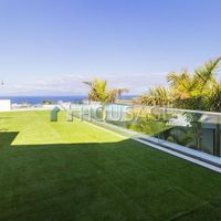 Villa in Spain, Canary Islands, Santa Cruz de Tenerife, 369 sq.m.